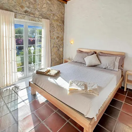Quinta Mourada Bed & Breakfast Sao Bartolomeu dos Galegos e Moledo Exterior photo